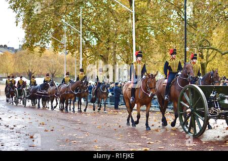 KINGS GUARD ERINNERUNG SONNTAG 2018 100 JAHRE LONDON Stockfoto