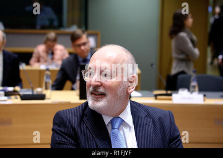 Brüssel, Belgien. 12. November 2018. Frans TIMMERMANS, Erster Vizepräsident der EU-Kommission nimmt an der Tagung des Rates "Allgemeine Angelegenheiten" auf der Tagung des Europäischen Rates. Alexandros Michailidis/Alamy leben Nachrichten Stockfoto