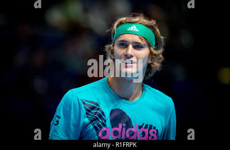 London, Großbritannien. 12. November 2018. Alexander Zverev (Deutschland) der Praxis Sitzung während der NITTO ATP-Finale in London in der O2, London, England am 12. November 2018. Foto von Andy Rowland. Credit: Andrew Rowland/Alamy leben Nachrichten Stockfoto