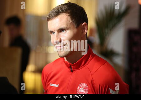 Newport, Wales, UK. 12. November 2018. Andreas Bjelland ist ein dänischer professionelle Fußball Center zurück Wer spielt für den FC Kopenhagen. Vor dem Spiel Interview in der Celtic Manor Resort in der Nähe von Newport vor der Nationen Liga Match Wales v Dänemark an der Cardiff City Stadium. Quelle: www.garethjohn. uk/Alamy leben Nachrichten Stockfoto