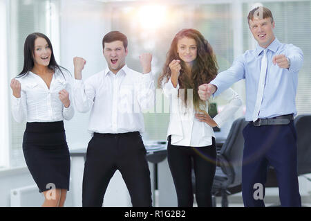 Porträt eines siegreichen Business Team Stockfoto