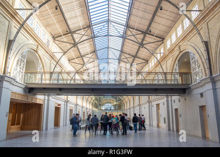 SAN FRANCISCO - 07. NOVEMBER 2018: im Beaux-Arts-Stil Ferry Building Marketplace Stockfoto