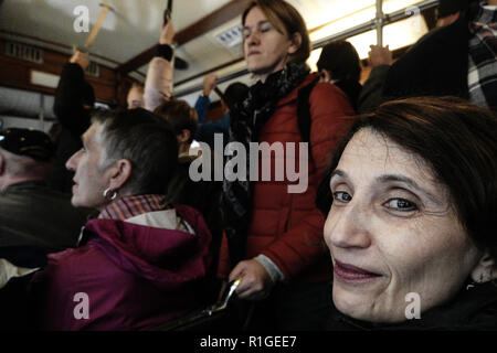 Der Lissabonner Straßenbahn-Netz, in Betrieb seit 1873, besteht derzeit aus sechs städtischen Linien. Im Jahr 1901 wurde das Netz elektrifiziert. Der Niedergang der Net Stockfoto