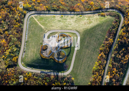 Luftaufnahme, Tiger & Schildkröte - Magic Mountain, Sehenswürdigkeiten, Kunst installation, ehemaliger dump Depot, Angerhausen, Duisburg, Ruhrgebiet, Nordrhein-Westfalen, Stockfoto