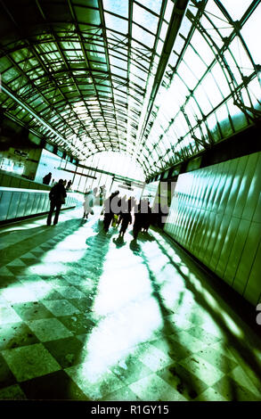Wien, U-Bahn-Linie U6, Gürtellinie, Westbahnhof, Wien, U-Bahn Linie U6, Haltestelle Westbahnhof entfernt Stockfoto