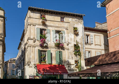 Place Du Forum, Fassade, Cafe, Arles, Provence Stockfoto