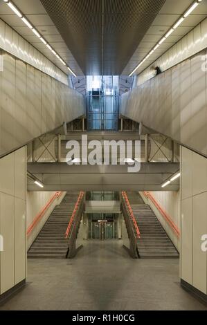 Wien, U-Bahnlinie U3, Station Johnstraße, ARCHITEKTENGRUPPE U-Bahn (AGU) Holzbauer, Marschalek, Ladstätter, Gantar - Wien, U-Bahnlinie U3, Station J Stockfoto