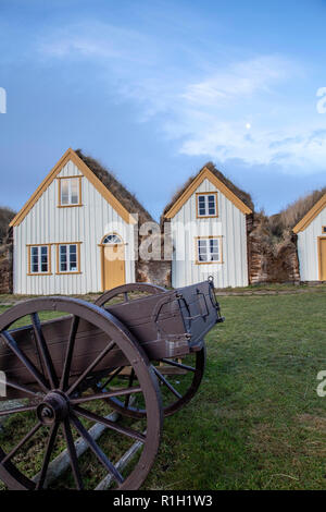 Traditionelle Rasen roofed Häuser in Island Stockfoto