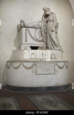 Beerdigung Denkmal für italienische Dramatiker und Dichter Vittorio Alfieri von italienischen klassizistischen Bildhauer Antonio Canova (1806-1810) in der Basilika di Santa Croce (Basilika des Heiligen Kreuzes) in Florenz, Toskana, Italien. Stockfoto