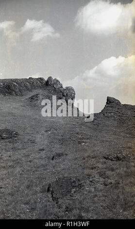 1950, historische, Exmoornational Park, interessante Form eines antiken felsigen Gipfel oder Tor auf einem Hügel. Stockfoto