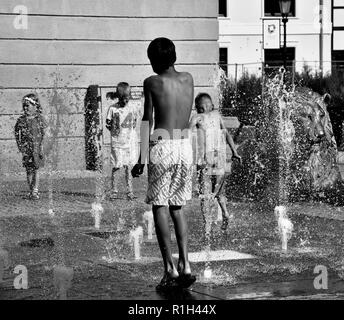 Danzig, Polen - Juli 7, 2018. Brunnen der vier Quartale, schöne Straße Kunst vor der St. Mary's Kirche in der Altstadt von Danzig, Polen. Stockfoto