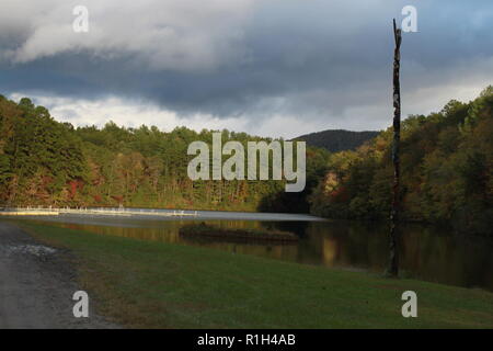 See Sobotta im Camp Raven Knopf Stockfoto