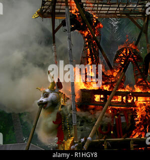 Die Einäscherung und Trauerfeier in Insel Bali, Indonesien Stockfoto