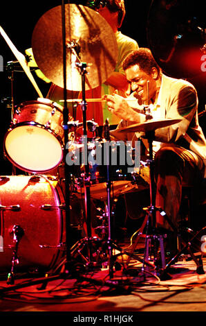 Al Foster (geboren am 18. Januar 1943 in Richmond, Virginia, USA) ist ein US-amerikanischer Jazz-Schlagzeuger. Von 1972 bis 1985, Mitglied der Miles Davis band. Stockfoto