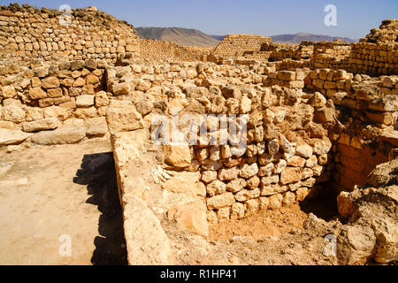 Blick auf Sumhuram (der kleine befestigte Stadt"), ein nach Süden 1001 archäologische Stätte in der Nähe von Taqah. Die dhofar Region von Oman. Stockfoto