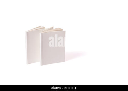 Ständigen geöffnet mockup Buch. Von der Seite. Stockfoto