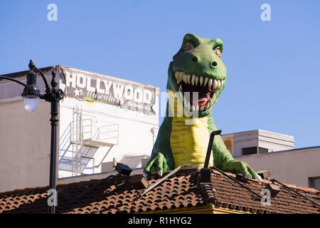 Die Dinosaurier auf Riplely's Glaub es oder nicht in Hollywood Boulevard Stockfoto