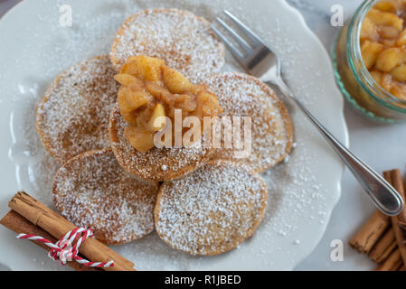 Apfel Zimt Pfannkuchen Stockfoto