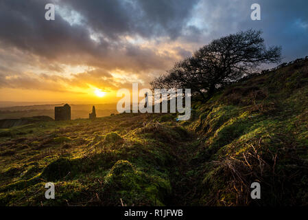 Sonnenuntergang im Süden Caradon Minen, Bodmin Moor, Cornwall, Großbritannien Stockfoto