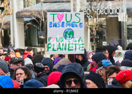 Montreal, Kanada, 10. November 2018. Montrealers teilnehmenden in einem Klima März für die Umwelt. Credit: Mario Beauregard/ALamy leben Nachrichten Stockfoto