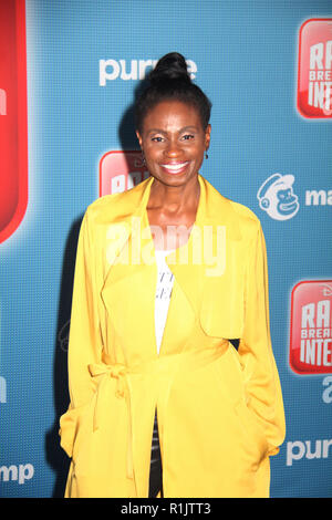 Adina Porter 11.05.2018 Die Weltpremiere von "Ralph bricht das Internet" am El Capitan Theatre in Los Angeles, CA Foto: Cronos/Hollywood Nachrichten gehalten Stockfoto