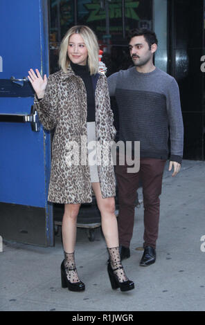 New York, NY, USA. 12 Nov, 2018. Ashley Tisdale bei Gma Tag Förderung ihre neue Single Stimmen in meinem Kopf am 12. November 2018 in New York City. Credit: Rw/Medien Punch/Alamy leben Nachrichten Stockfoto