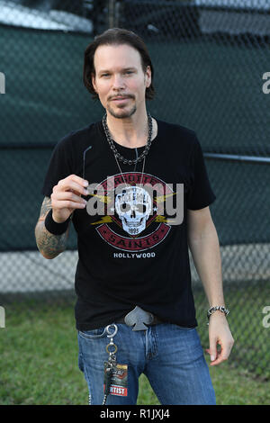 MIRAMAR, FL - 10. NOVEMBER: Sean McNabb Posen für ein Portrait backstage bei Rock Fest 80 s im Miramar Regional Park Amphitheater am 10. November 2018 in Miramar, Florida. Quelle: MPI04/MediaPunch Stockfoto