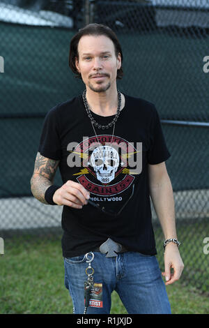 MIRAMAR, FL - 10. NOVEMBER: Sean McNabb Posen für ein Portrait backstage bei Rock Fest 80 s im Miramar Regional Park Amphitheater am 10. November 2018 in Miramar, Florida. Quelle: MPI04/MediaPunch Stockfoto