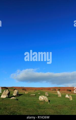 Ulverston Cumbria GROSSBRITANNIEN. 13. November 2018. UK Wetter. Sonnenschein und blauer Himmel von birkrigg Steinkreis in der Nähe von Ulverston Cumbria an der Küste. Kredit c Halle/Alamy Leben Nachrichten. Stockfoto