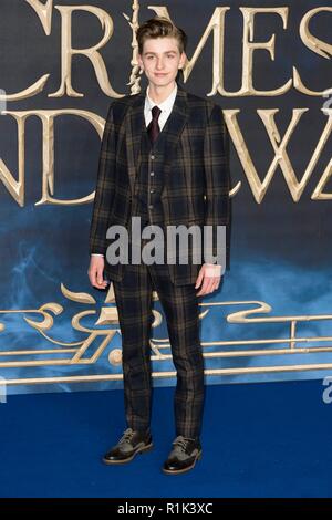 London, Großbritannien. 13 Nov, 2018. Joshua Shea besucht fantastische Tiere die Verbrechen von Grindelwald - UK Premiere. London, Großbritannien. 13/11/2018 | Verwendung der weltweiten Kredit: dpa Picture alliance/Alamy leben Nachrichten Stockfoto