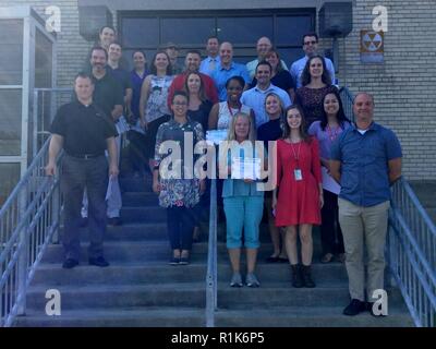 Heute USACE Mitarbeiter feierten Abschluss der 2018 Buffalo Bezirk Mentorship Programm. Korps der Ingenieure" hoch qualifizierte Arbeitskräfte, bietet einen erheblichen Wert auf die Nation und auf #takingcareofpeople, einschließlich Gebäude Führer verpflichtet. Stockfoto
