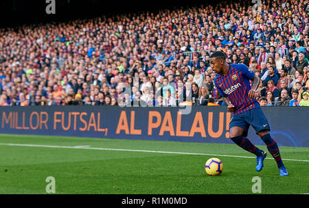 BARCELONA, SPANIEN - 11 NOVEMBER: Malcom Filipe Silva de Oliveira des FC Barcelona in Aktion während der Liga Match zwischen dem FC Barcelona und Real Betis Balompie im Camp Nou am 11. November 2018 in Barcelona, Spanien. (Foto von David Aliaga/MB Medien) Stockfoto