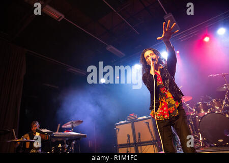 Turbowolf (Sänger Chris Georgiadis) - 4 Nov 2018 - Newcastle Northumbria Institut - Live Konzert Fotografie Stockfoto