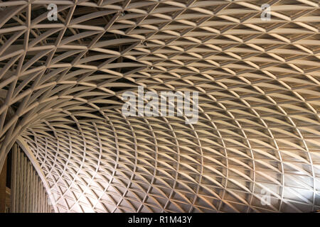 Kings Cross Bahnhof, London - Dach detail Stockfoto