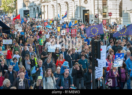 Abstimmung der März, rund 700000 Menschen marschierten durch London fordern einen Völker Abstimmung über Brexit. Samstag, den 20. Oktober 2018 Stockfoto