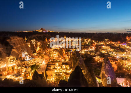 Schöne aeral Nacht Blick Göreme in Kappadokien, Türkei Stockfoto