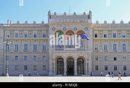 Triest, Italien, 18. Mai 2010: Government House Büros der regionalen Commisariat Präfektur in Triest, Italien. Stockfoto