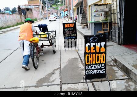 Cevicheria - Restaurant - Markt in Huaraz. Abteilung der Ancash. PERU Stockfoto