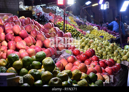 Früchte auf einem Markt in Sektor 7, Panchkula, Haryana, Indien. Stockfoto