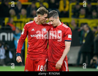 Signal Iduna Park Dortmund Deutschland 10.11.2018, Bundesliga Saison 2018/19 Spieltag 11, Borussia Dortmund (BVB) vs FC Bayern München -------- Leon Goretzka (Bayern), Robert Lewandowski (Bayern) DFL-Bestimmungen verbieten die Verwendung von Fotografien als Bildsequenzen und/oder quasi-Video Stockfoto