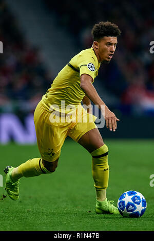 MADRID, Spanien - November 06: Jadon Sancho von Borussia Dortmund in Aktion in der Gruppe ein Spiel der UEFA Champions League zwischen Club Atlético de Madrid und Borussia Dortmund im Estadio Metropolitano Wanda am 6. November 2018 in Madrid, Spanien. (MB) Stockfoto