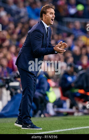 BARCELONA, SPANIEN - 28. Oktober: Julen Lopetegui Head Coach von Real Madrid CF reagiert während des La Liga Match zwischen dem FC Barcelona und Real Madrid CF im Camp Nou am 28. Oktober in Barcelona, Spanien 2018. David Aliaga/MB Media Stockfoto