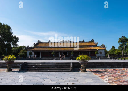 Thai Hoa Palace innerhalb der Mauern umgebene Zitadelle die Kaiserstadt Hue Vietnam Asien Hoang thanh UNESCO Weltkulturerbe Stockfoto