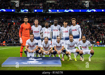 LONDON, ENGLAND - November 06: Tottenham Hotspur Ben Davies, Dele Alli, Harry Kane, Harry Winks, Jan Vertonghen, Toby Alderweireld, Paulo Gazzaniga, Serge Aurier, Christian Eriksen, Sohn Heung-min während der Gruppe B Spiel der UEFA Champions League zwischen den Tottenham Hotspur und PSV im Wembley Stadion am 6. November 2018 in London, Vereinigtes Königreich. (MB) Stockfoto