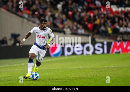 LONDON, ENGLAND - November 06: Serge Aurier von Tottenham Hotspur während der Gruppe B Spiel der UEFA Champions League zwischen den Tottenham Hotspur und PSV im Wembley Stadion am 6. November 2018 in London, Vereinigtes Königreich. (MB) Stockfoto