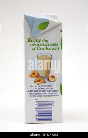 Alpro Cashew Original Laktosefreie Milch Alternative Stockfoto