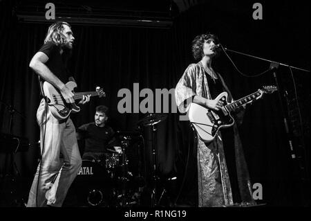 Schmelz Vinyl präsentiert Haley live an der Rialto Theater, Brighton, unterstützt Kacey Johansing, Tiger, Löwe und DJ gewähren. 11. November 2018. Stockfoto