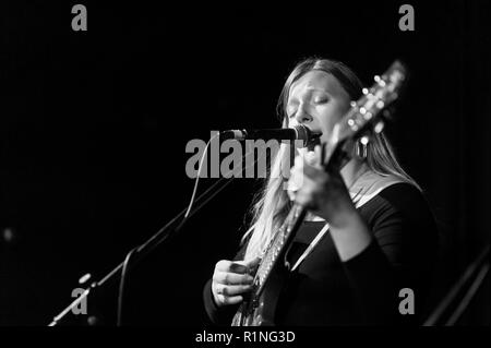 Schmelz Vinyl präsentiert Haley live an der Rialto Theater, Brighton, unterstützt Kacey Johansing, Tiger, Löwe und DJ gewähren. 11. November 2018. Stockfoto