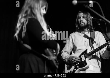 Schmelz Vinyl präsentiert Haley live an der Rialto Theater, Brighton, unterstützt Kacey Johansing, Tiger, Löwe und DJ gewähren. 11. November 2018. Stockfoto