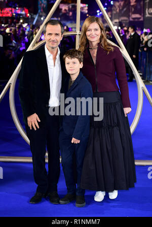 David Heyman (links) und Rose Uniacke (rechts) an der fantastischen Tieren: Die Verbrechen von Grindelwald UK Premiere statt am Leicester Square, London. Stockfoto